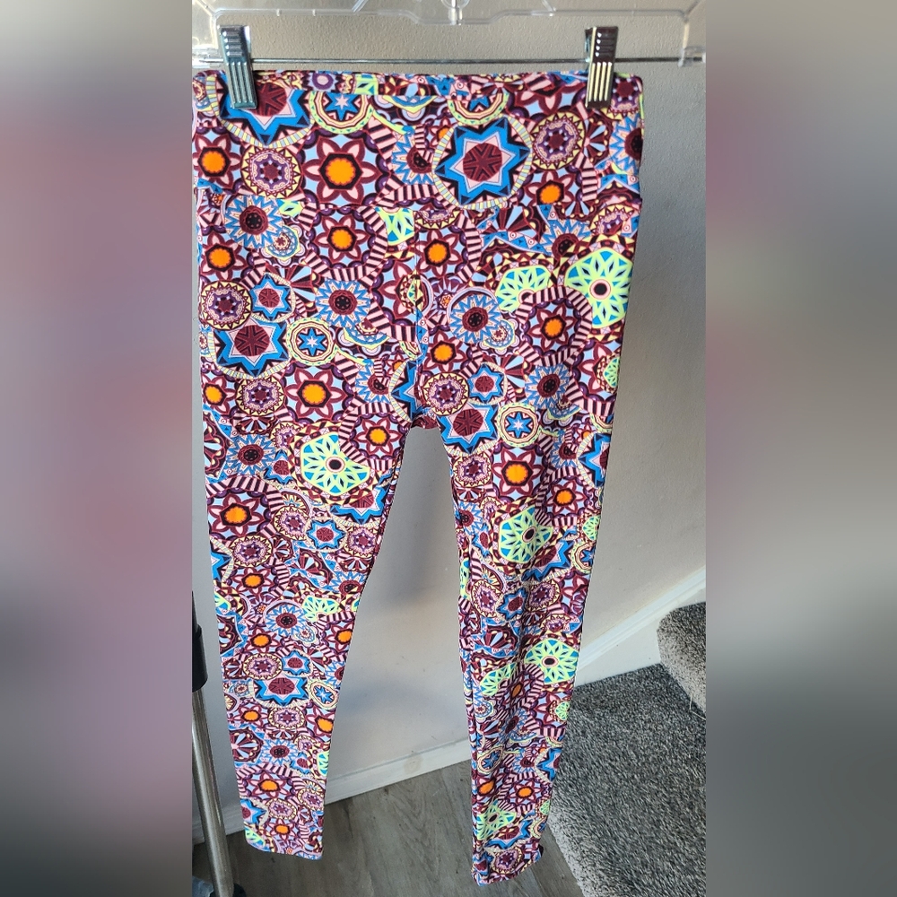 LuLaRoe Leggings ~ OS ~ KALEIDOSCOPE MEDALLIONS ~ Brown Orange Green Blue